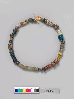 藏品(琉璃珠頸飾)的圖片